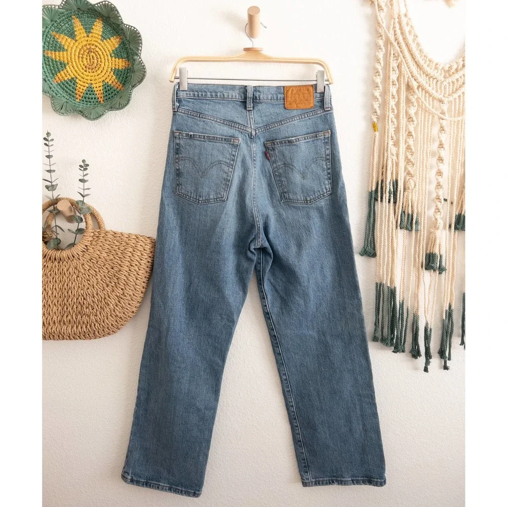 Levi Ribcage Straight Distressed Jeans - Picture 4 of 14